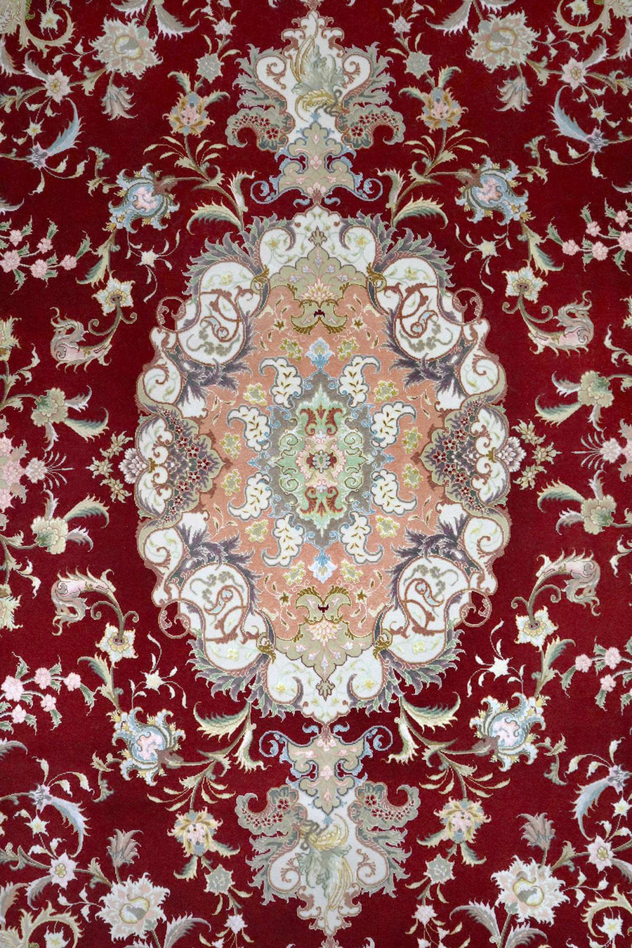 Fine Tabriz Rug - Intricate Flowers with Silk Inlay - 2.1 x 1.5 m
