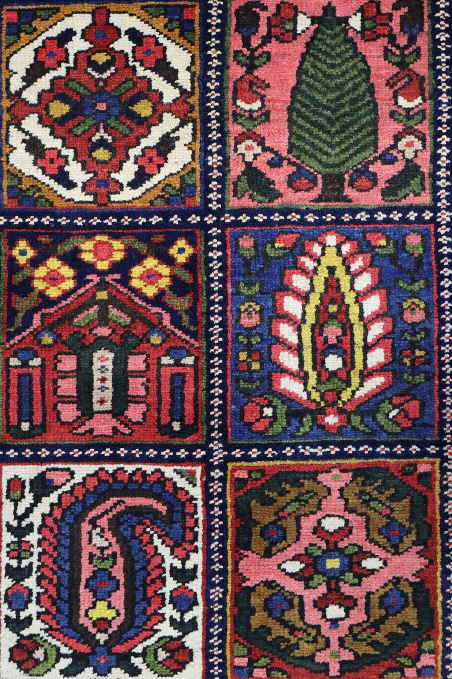 Persian Handmade Bakhtiari Rug - 1.95 x 1.5 m