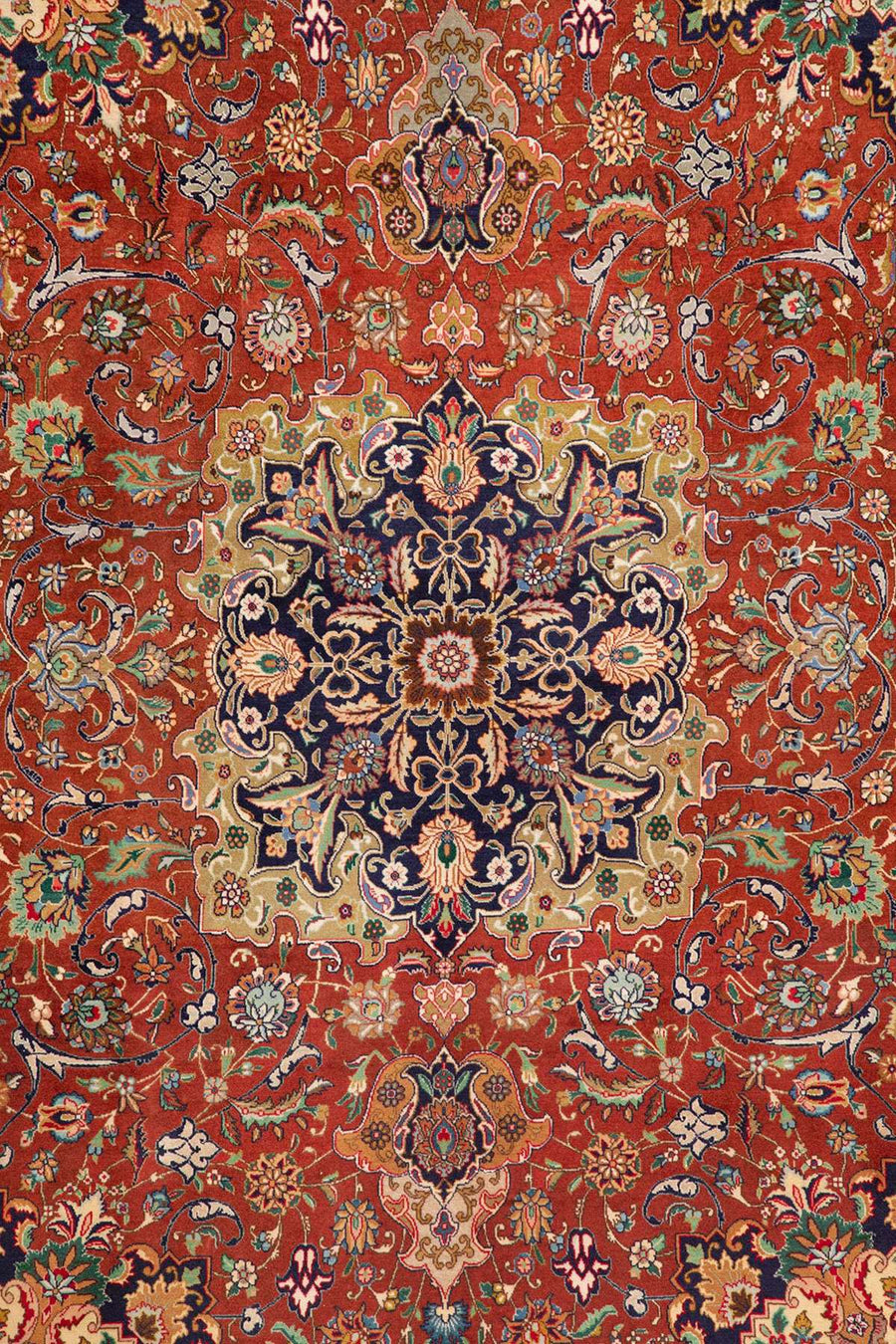 Persian Tabriz Rug - Classic Design - 3.2 x 2.05 m