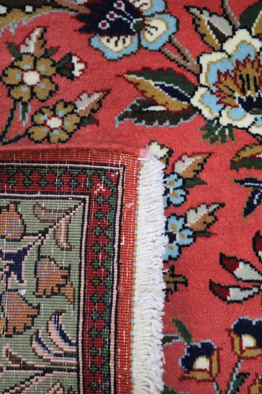 Decorative Fine Persian Rug - 1.3 X 0.8 m