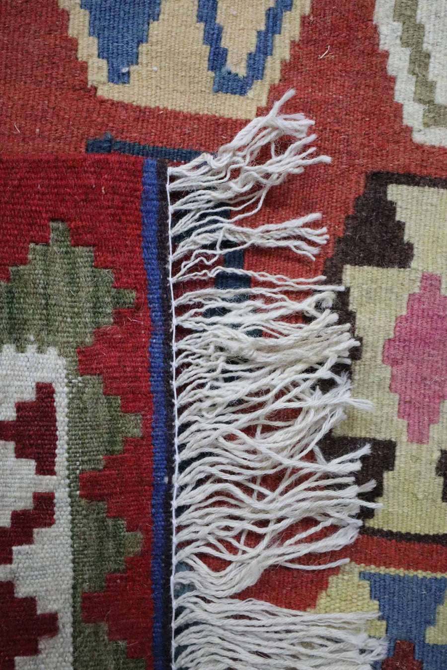 Traditional Shiraz Kilim Rug - 3 x 1.8 m