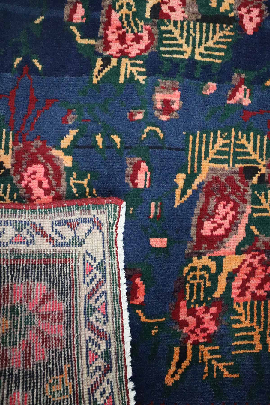 Decorative Persian Rug - Foreign Flowers - 2.4 x 1.75 m