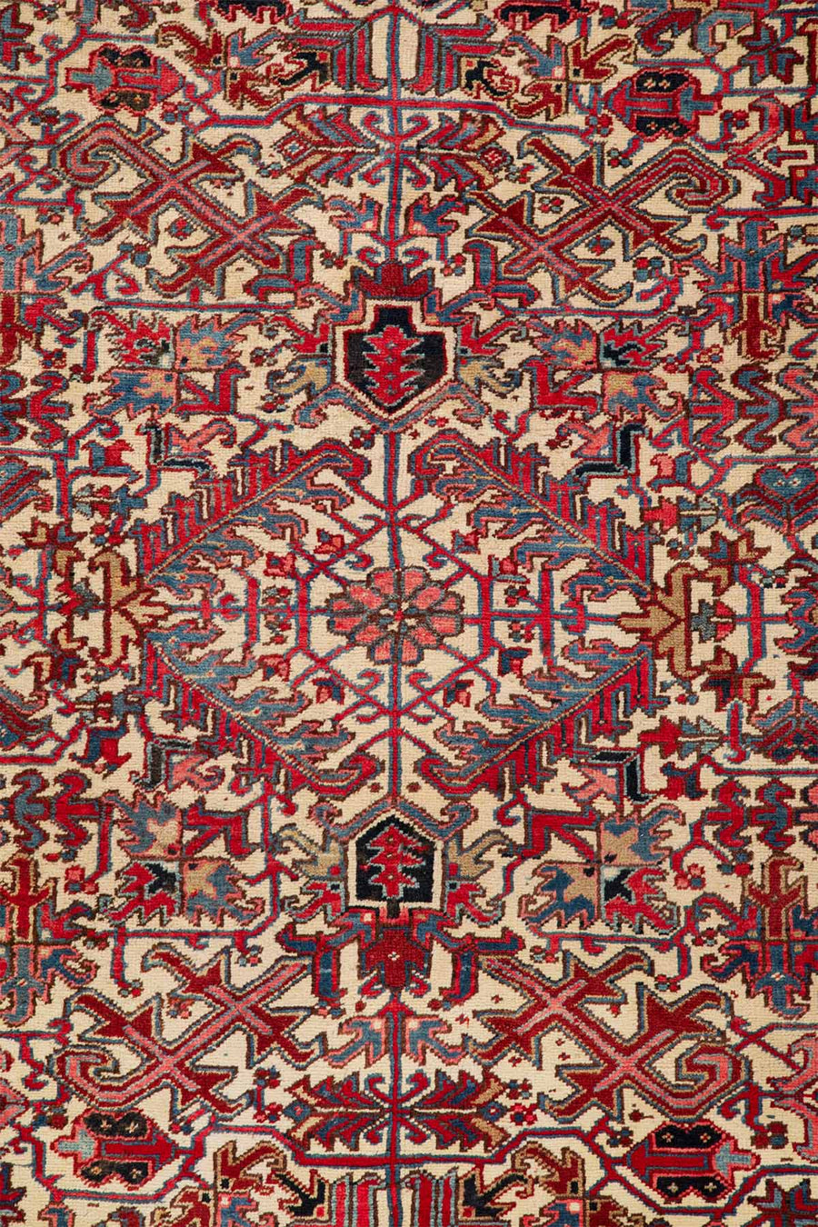 Persian Rug Heriz Tribal - 2.4 × 3.25 m