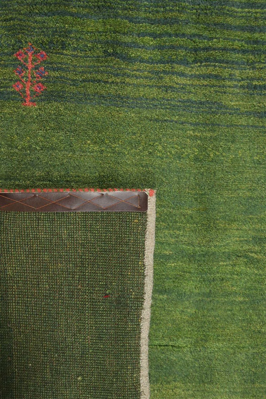 Minimalistic Handwoven Rug - Sustainable Home Decor - 2.44 x 1.59 m