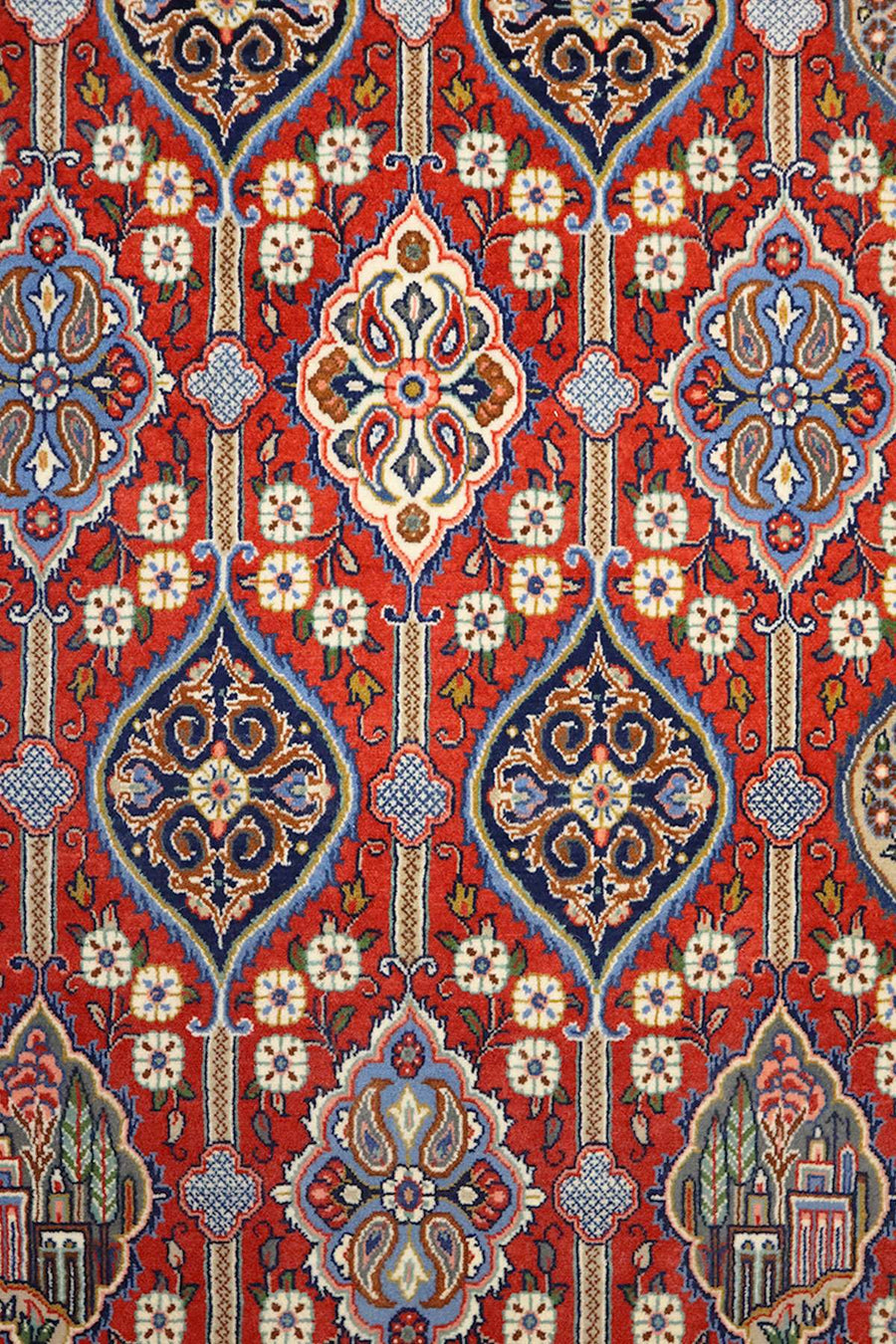 Fine Sarouk Rug - Intricate Storytelling Rug - 2.85 x 1.75 m
