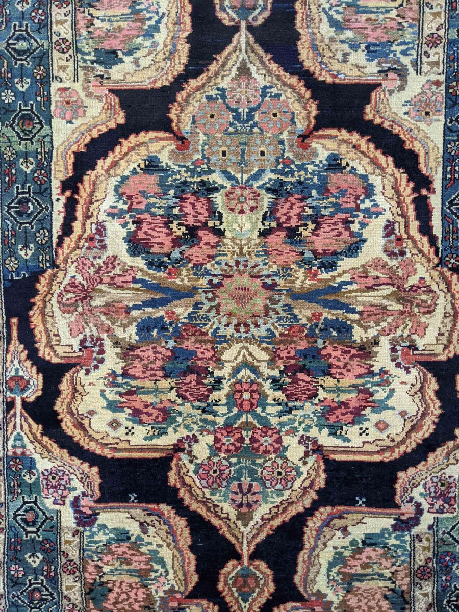 Antique Zanjan Rug - 1.89 x 1.12 m