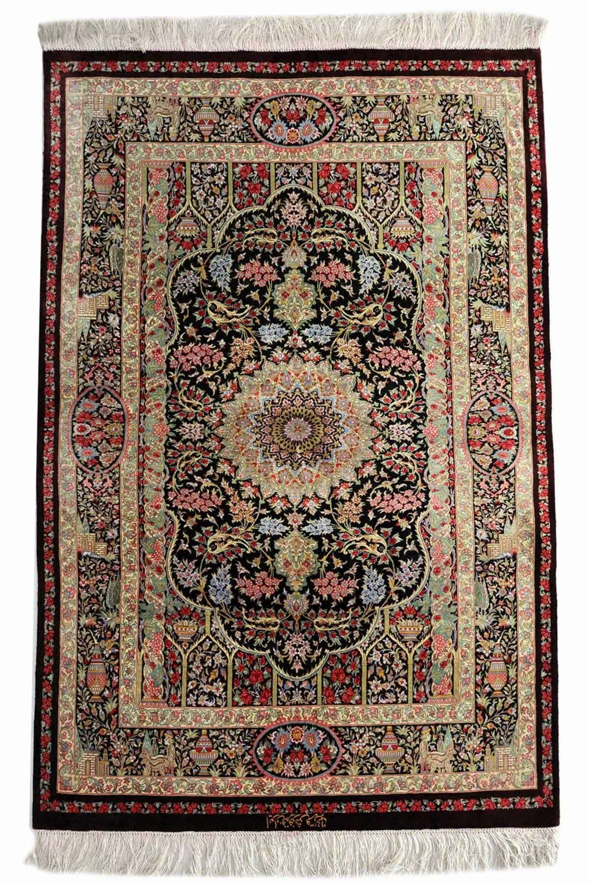Qum Silk Rug - 1.52 x 1 m