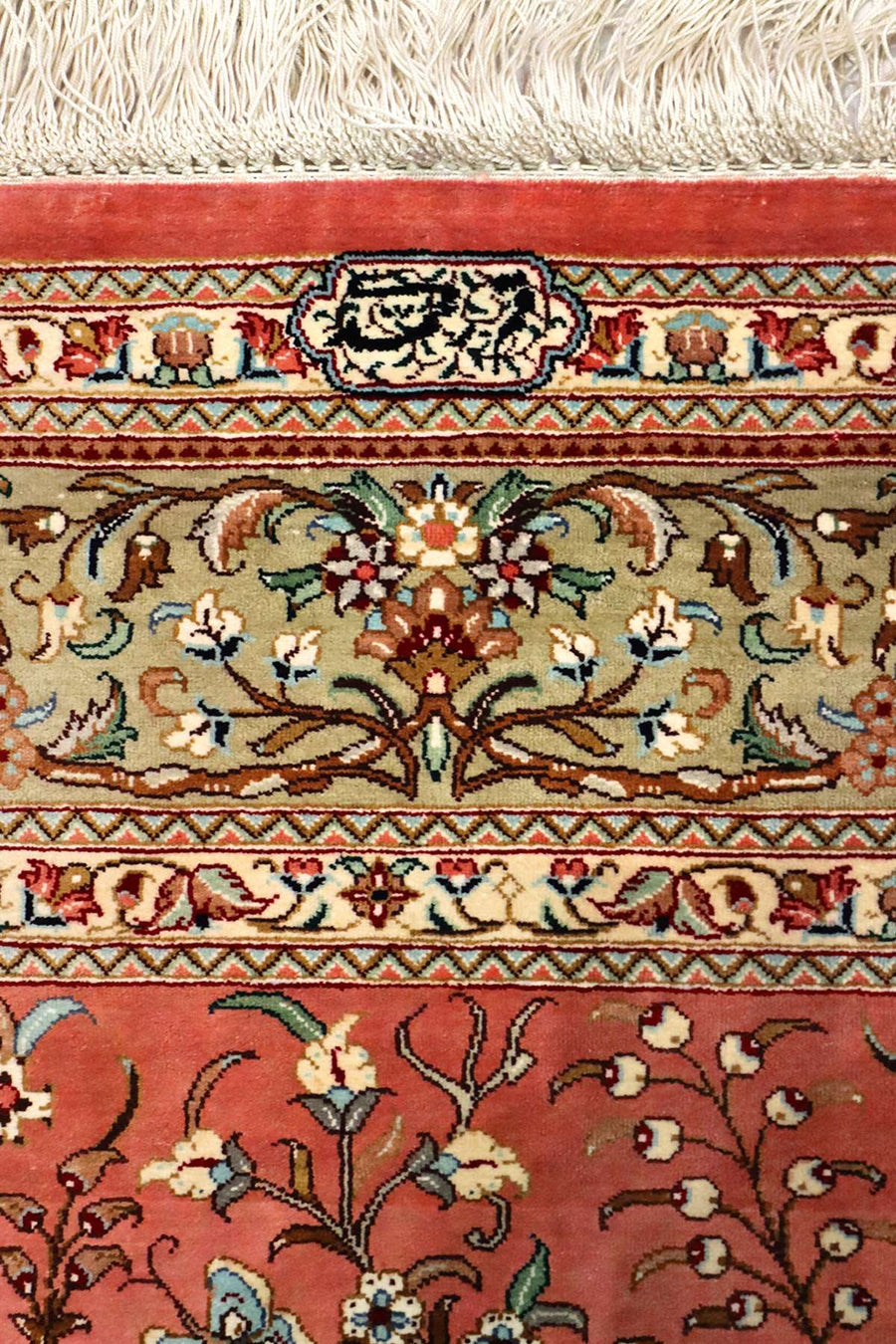 Persian Qum Rug - Luxurious Silk Rug - 1.5 x 1 m