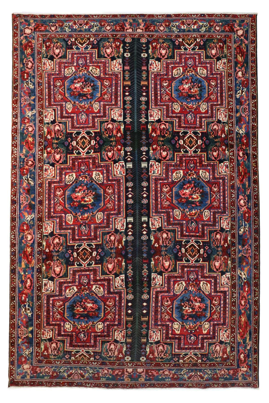 Bakhtiari Rug - Antique and Collectable - 3.15 x 2.1 m