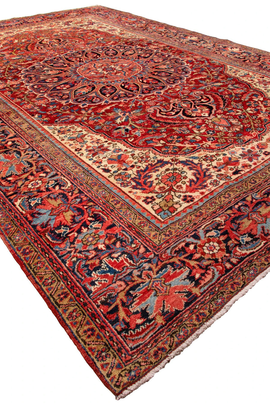 Collectible Persian Heriz Rug - 3.6 x 2.5 m