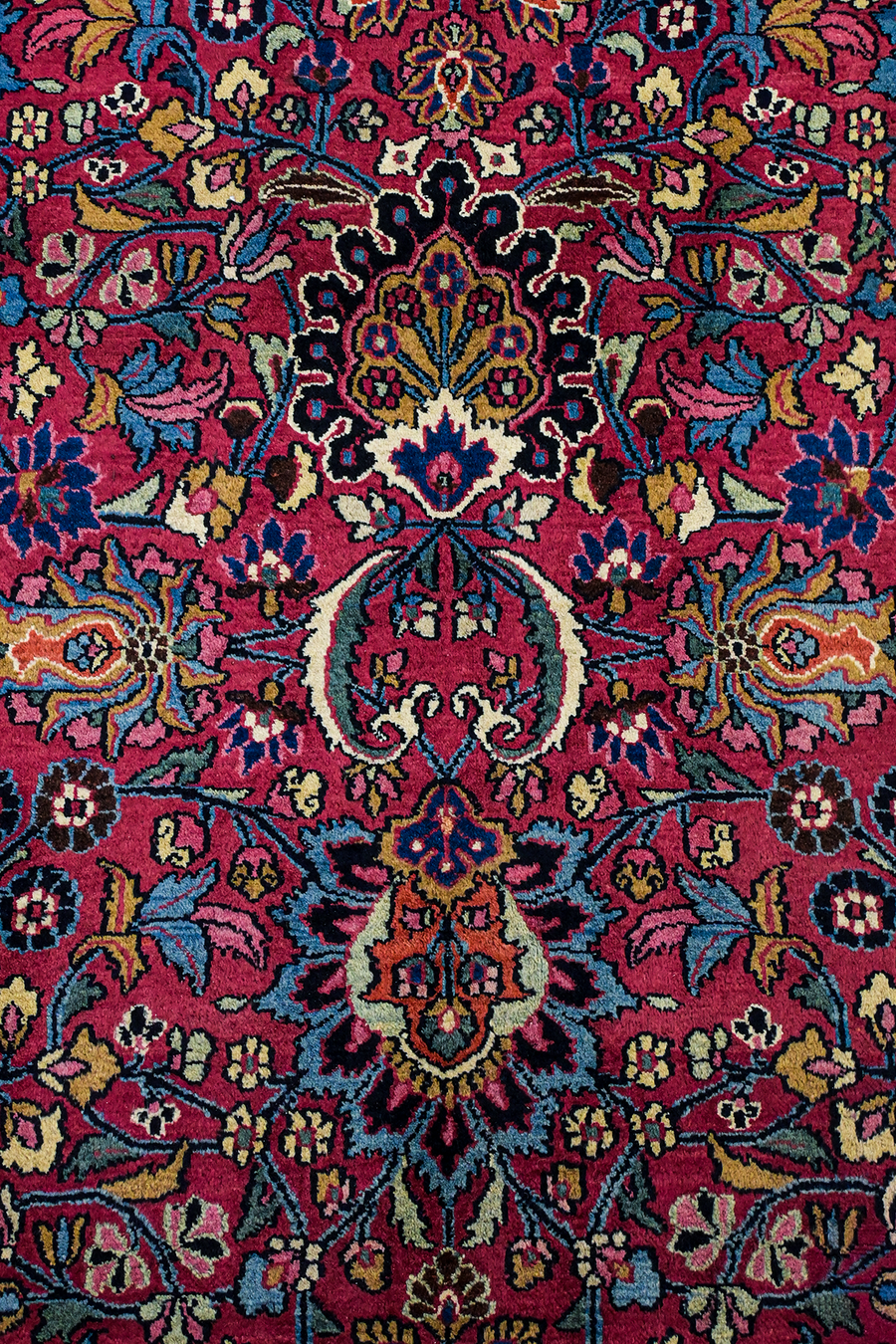 Exquisite Handmade Persian Rug - 3.96 x 3.05 m